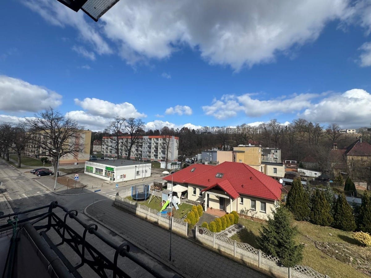 Mieszkanie 4 pokojowe na Sprzedaż