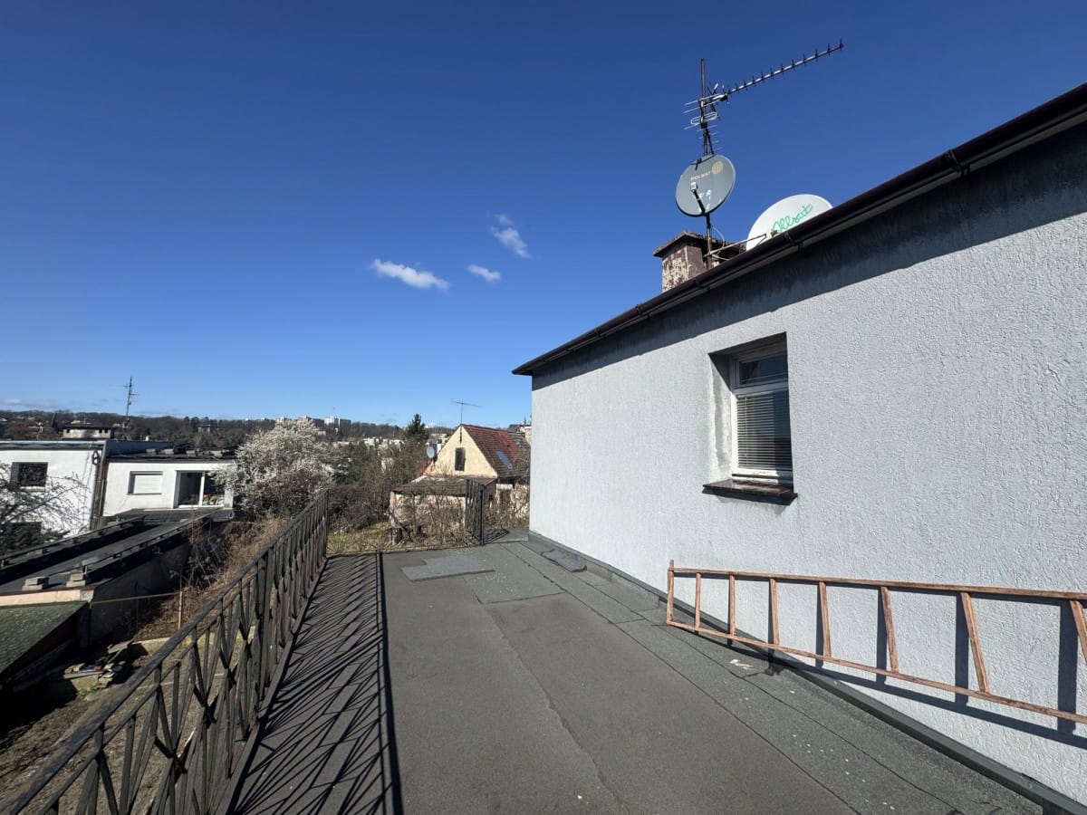 Dom 4 pokojowe na Sprzedaż