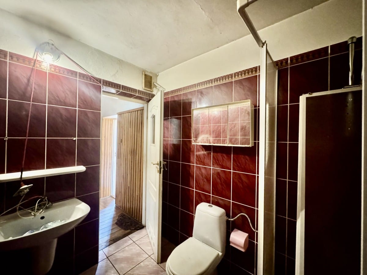 Dom 4 pokojowe na Sprzedaż