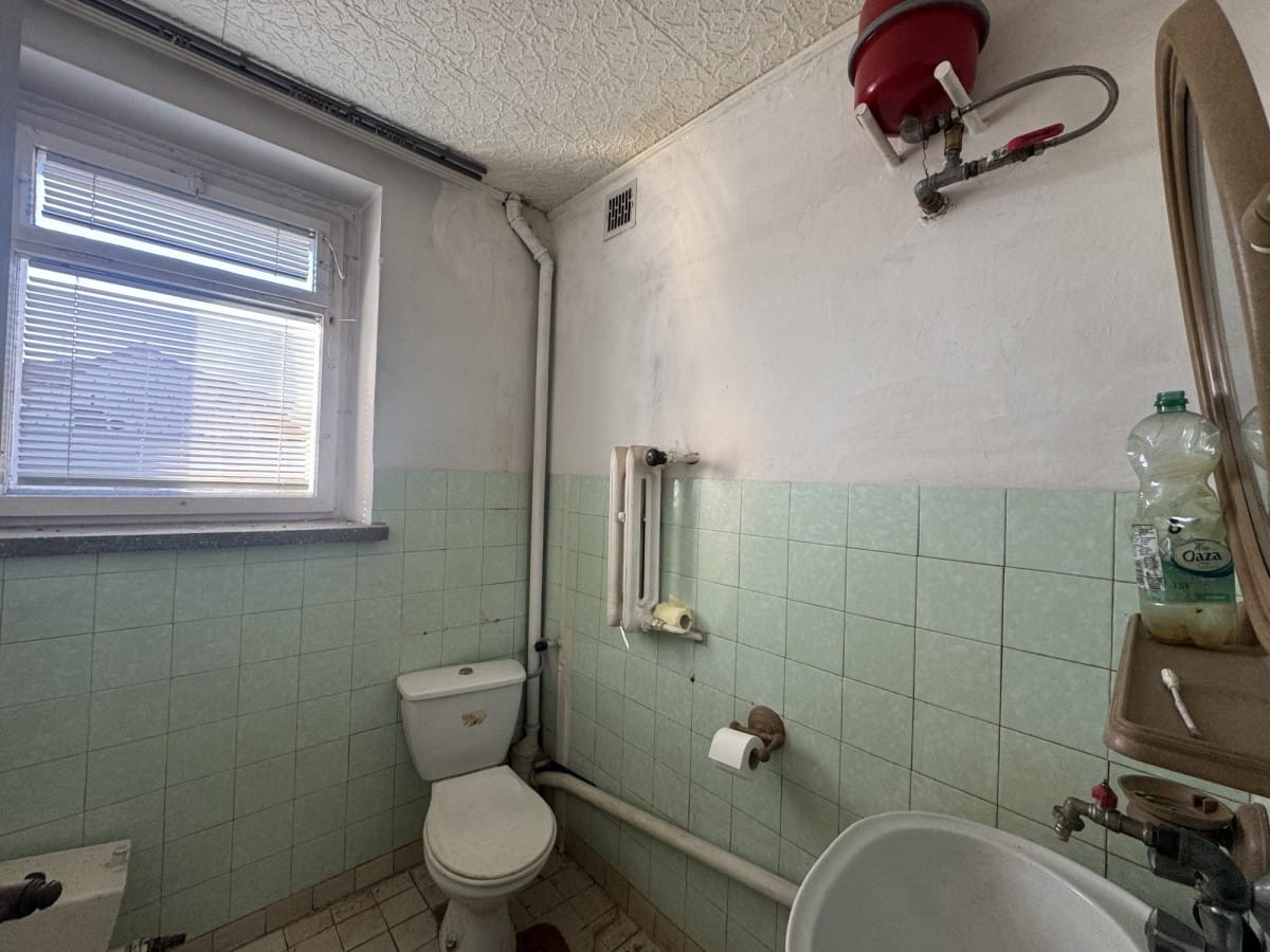 Dom 4 pokojowe na Sprzedaż