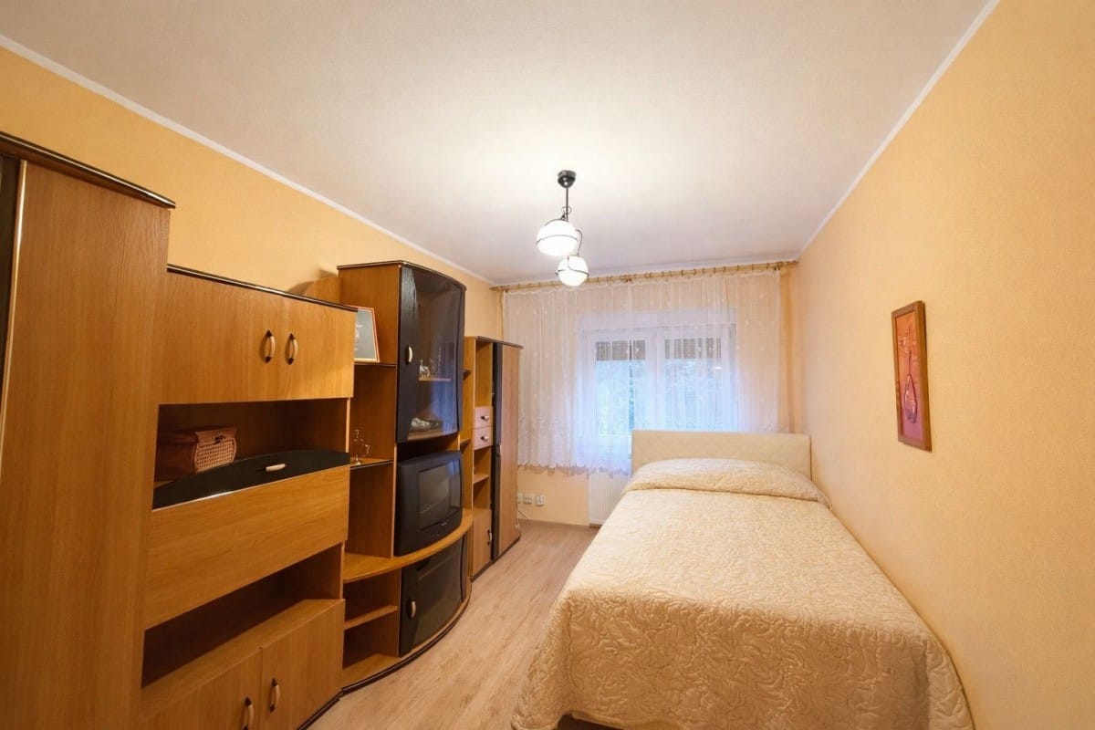 Dom 4 pokojowe na Sprzedaż