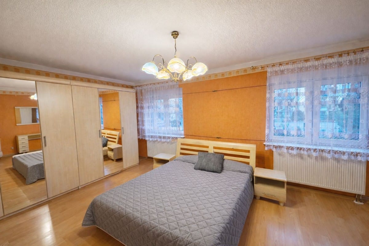 Dom 4 pokojowe na Sprzedaż