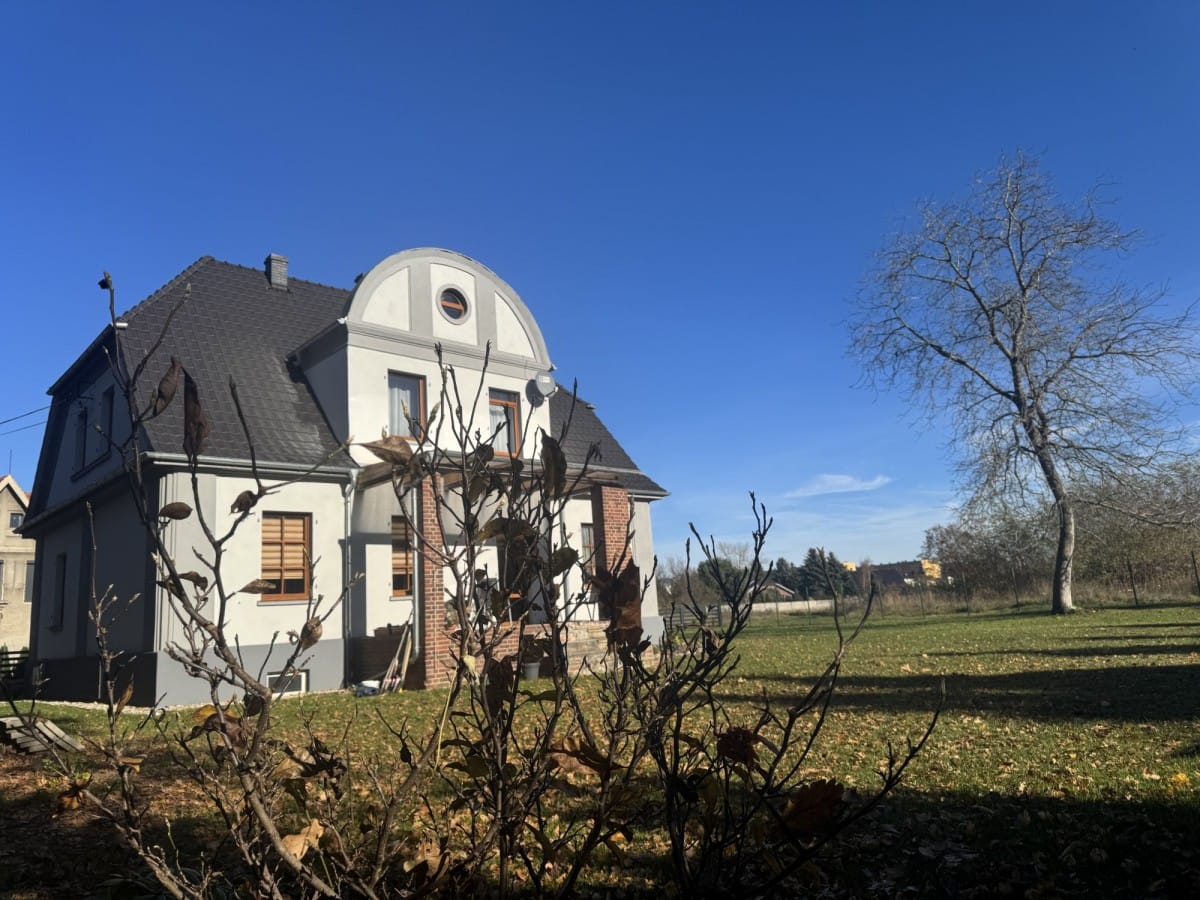 Dom  pokojowe na Sprzedaż