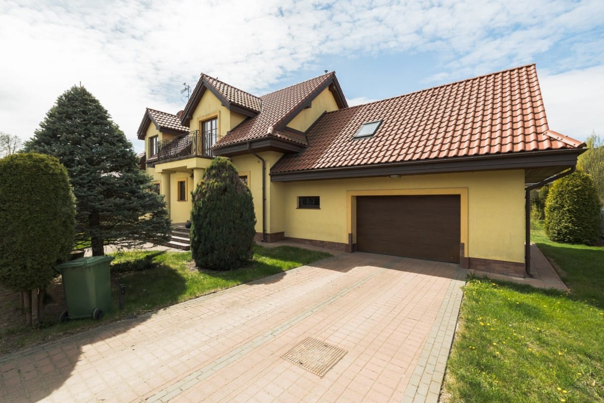 Dom 6 pokojowe na Sprzedaż