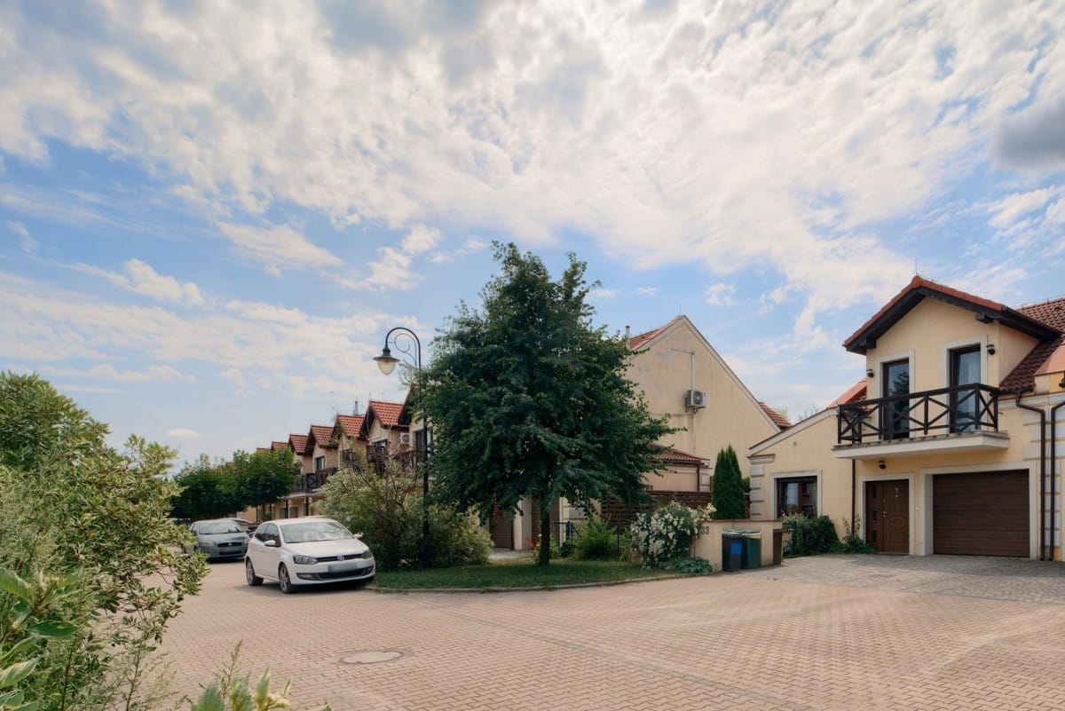 Dom 6 pokojowe na Sprzedaż