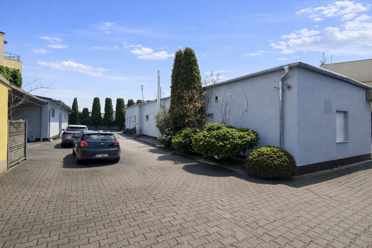 Lokal użytkowy  pokojowe na Wynajem