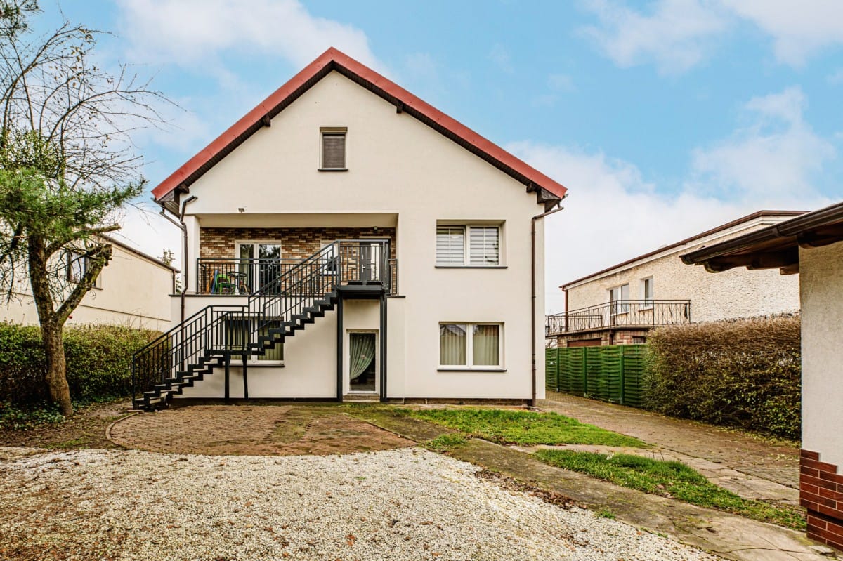 Dom 5 pokojowe na Sprzedaż