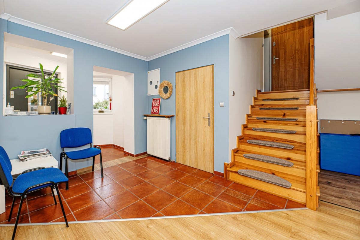 Dom 5 pokojowe na Sprzedaż