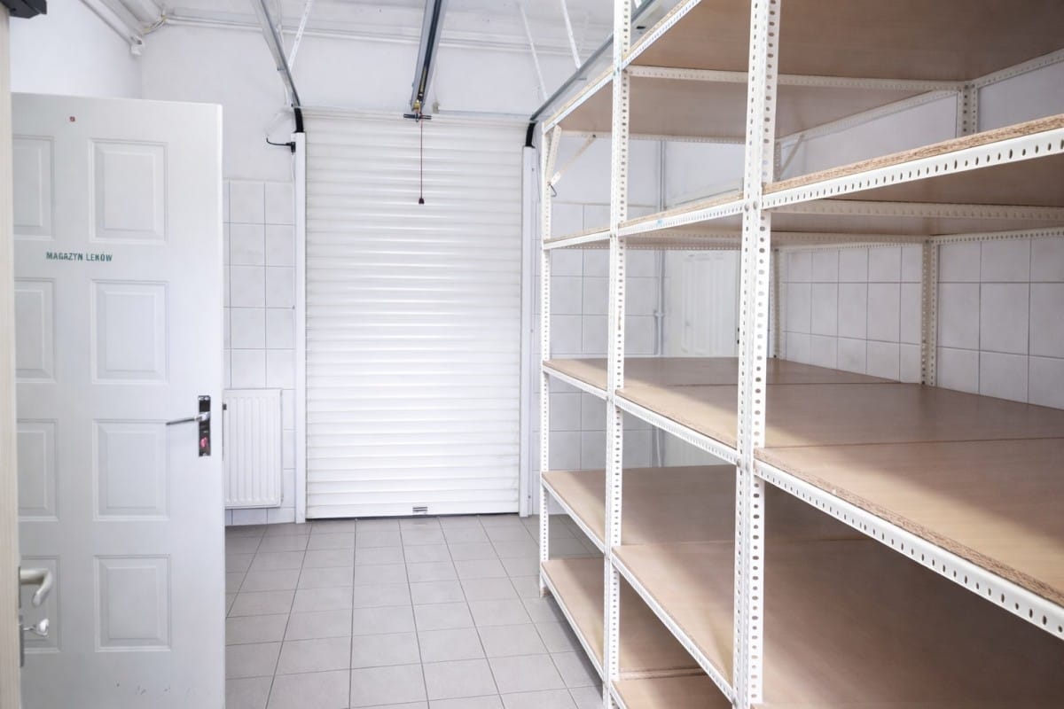 Lokal użytkowy  pokojowe na Sprzedaż