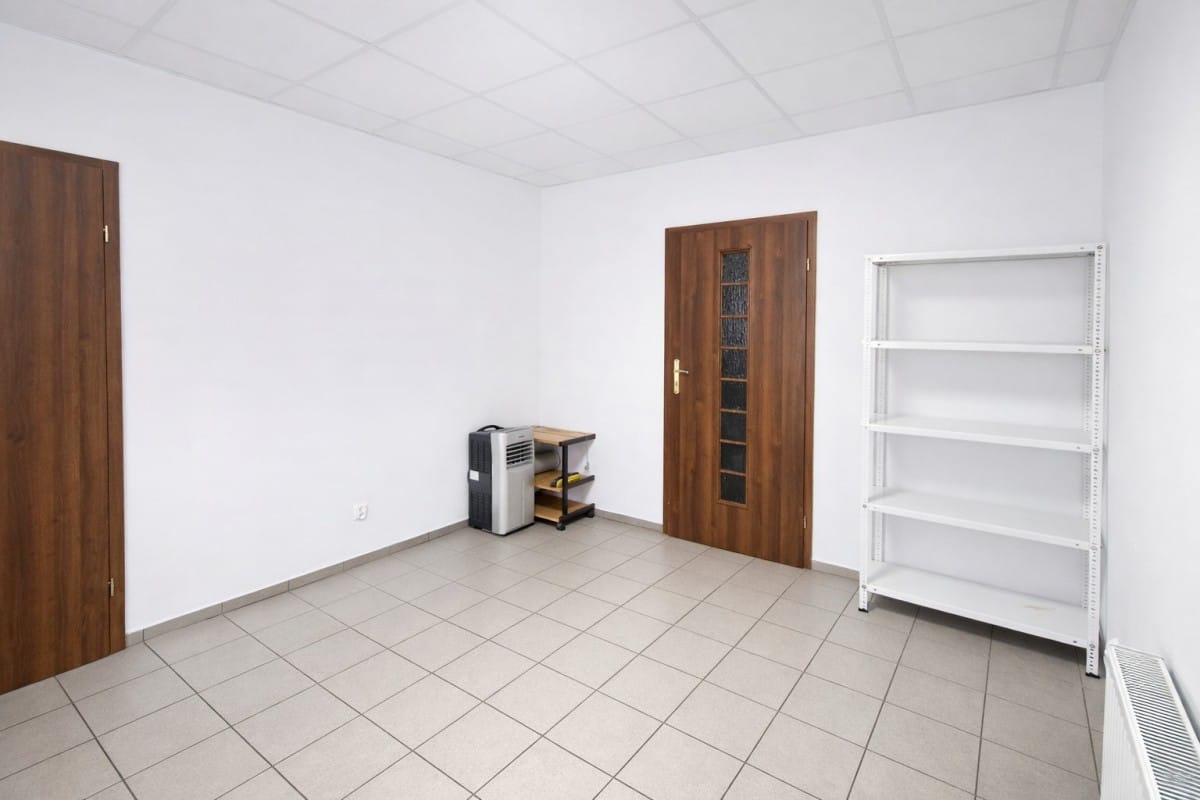 Lokal użytkowy  pokojowe na Sprzedaż