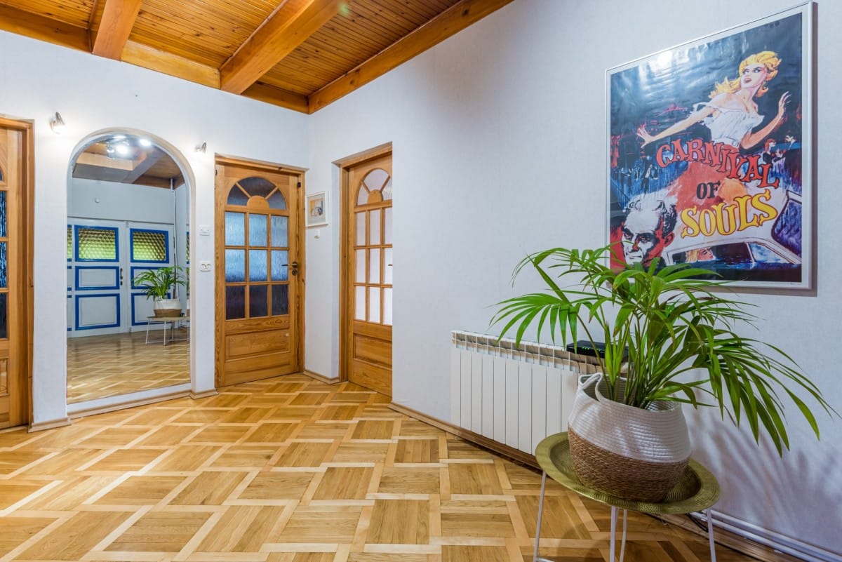 Dom 7 pokojowe na Sprzedaż