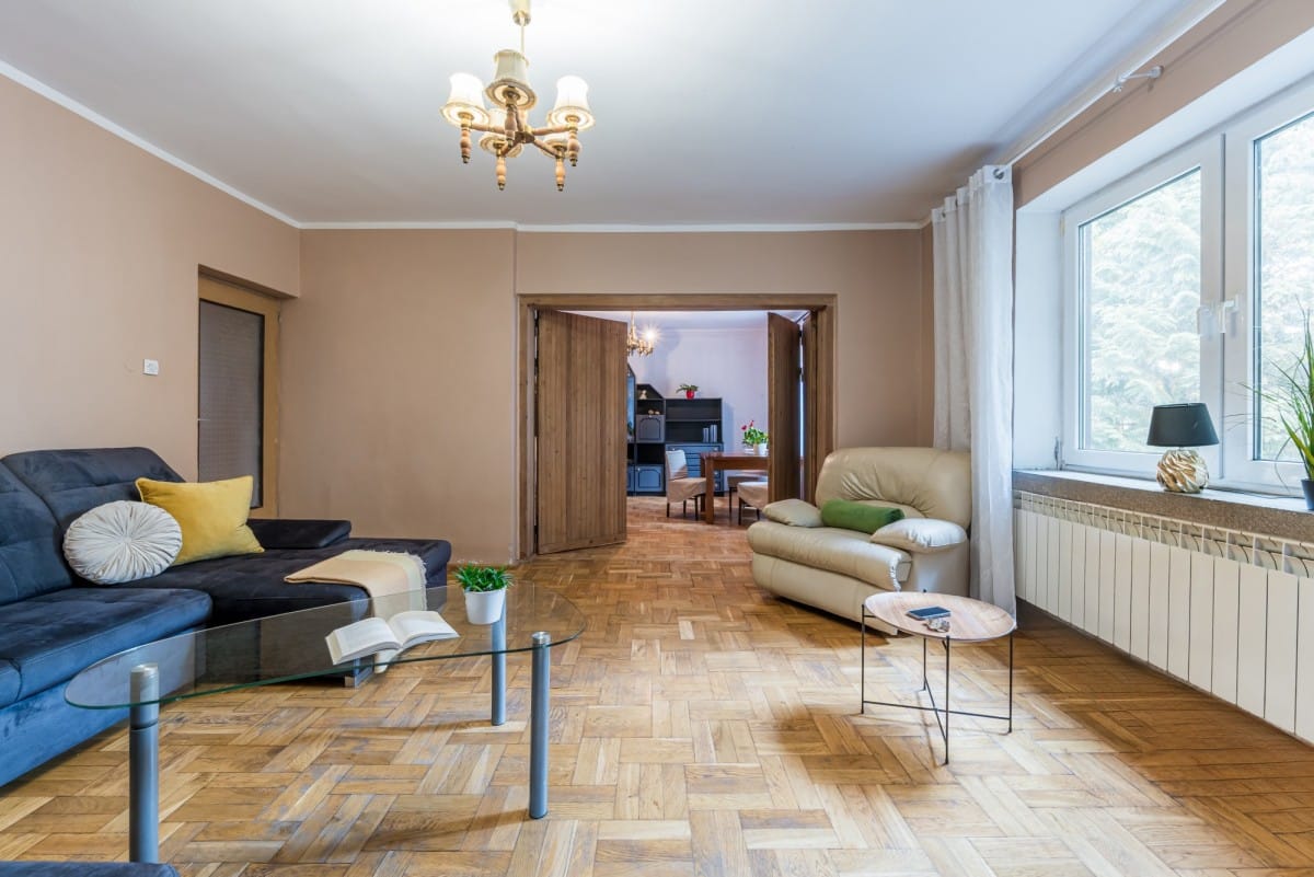 Dom 7 pokojowe na Sprzedaż