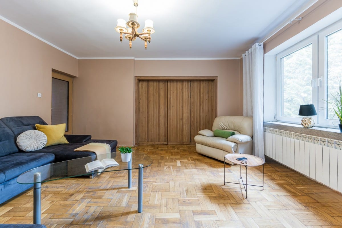 Dom 7 pokojowe na Sprzedaż