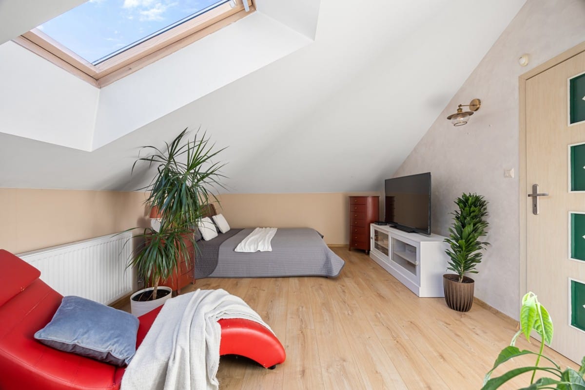 Dom  pokojowe na Sprzedaż