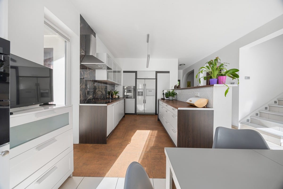 Dom  pokojowe na Sprzedaż