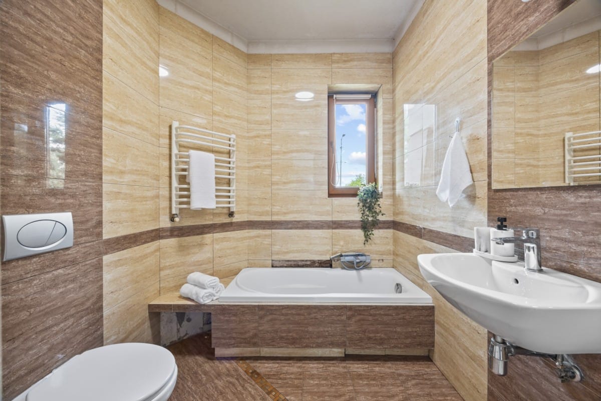 Dom  pokojowe na Sprzedaż