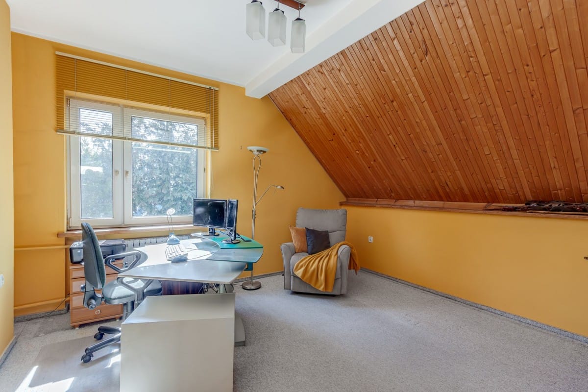 Dom 7 pokojowe na Sprzedaż