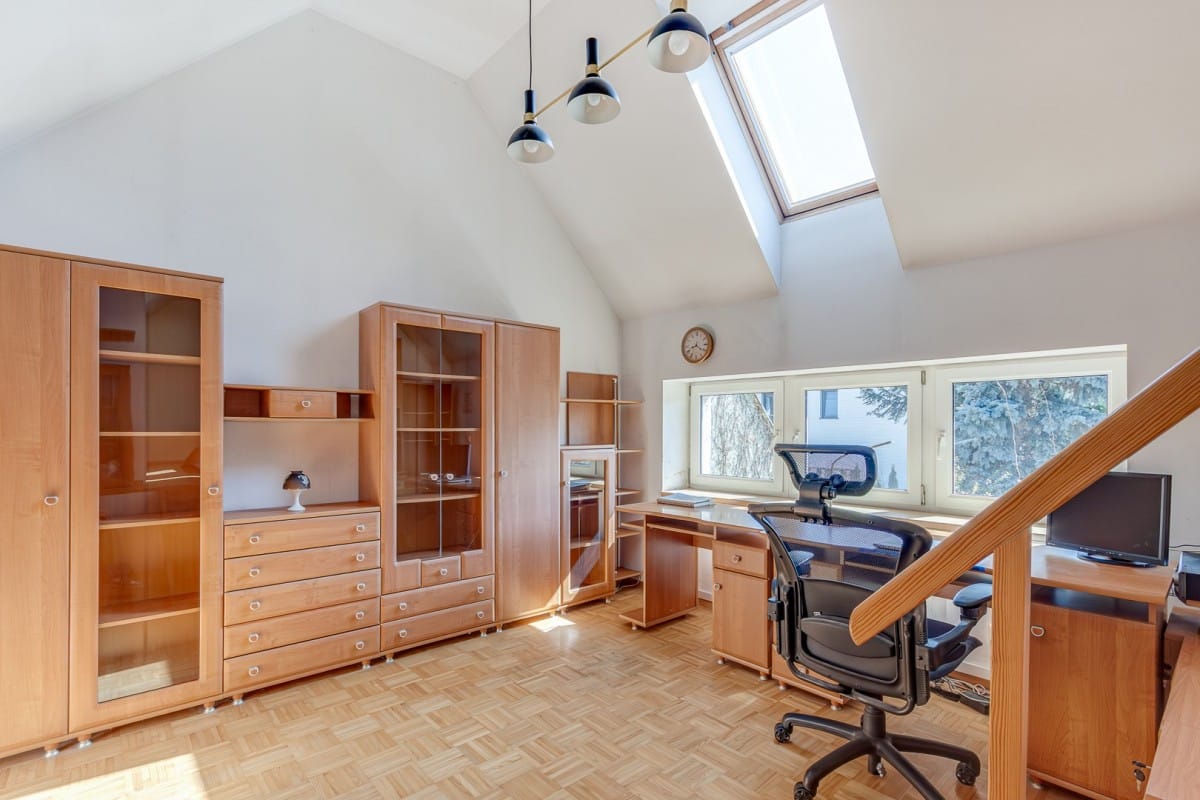 Dom 7 pokojowe na Sprzedaż