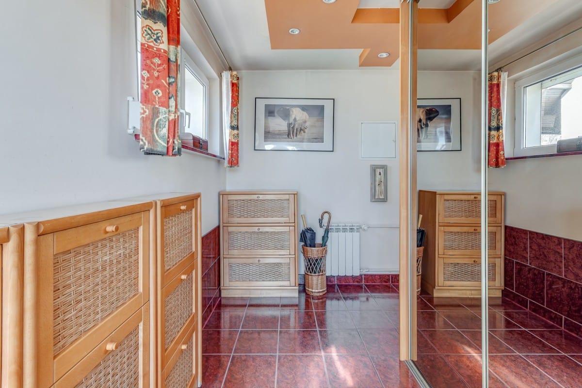 Dom 7 pokojowe na Sprzedaż