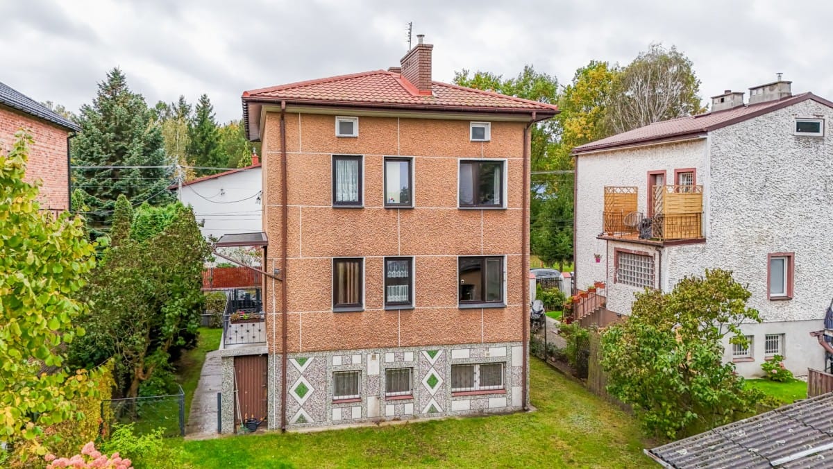 Dom 5 pokojowe na Sprzedaż