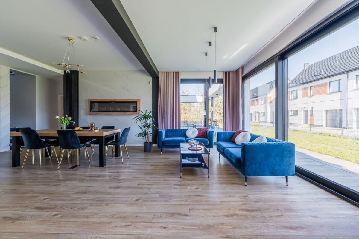 Dom 8 pokojowe na Sprzedaż