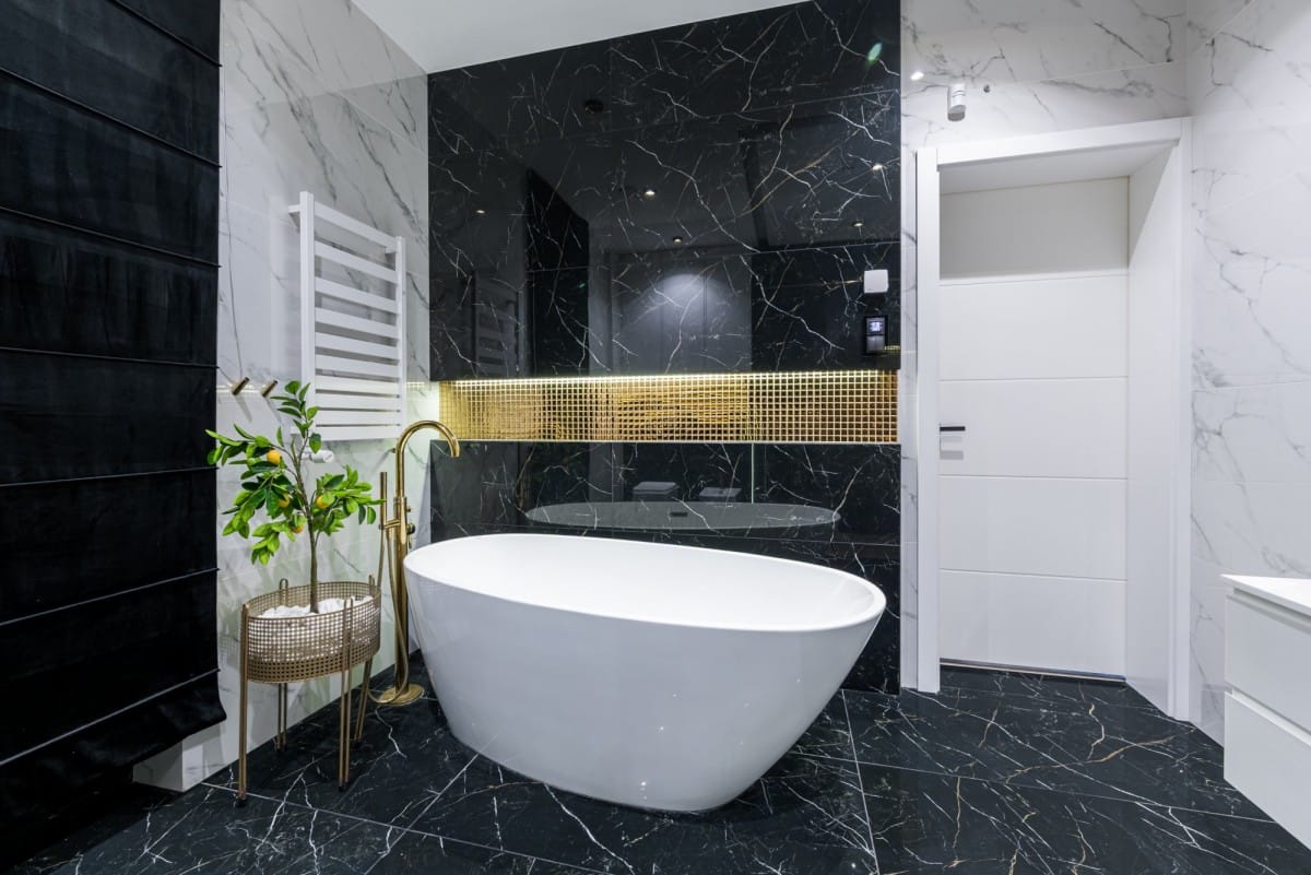 Dom 8 pokojowe na Sprzedaż