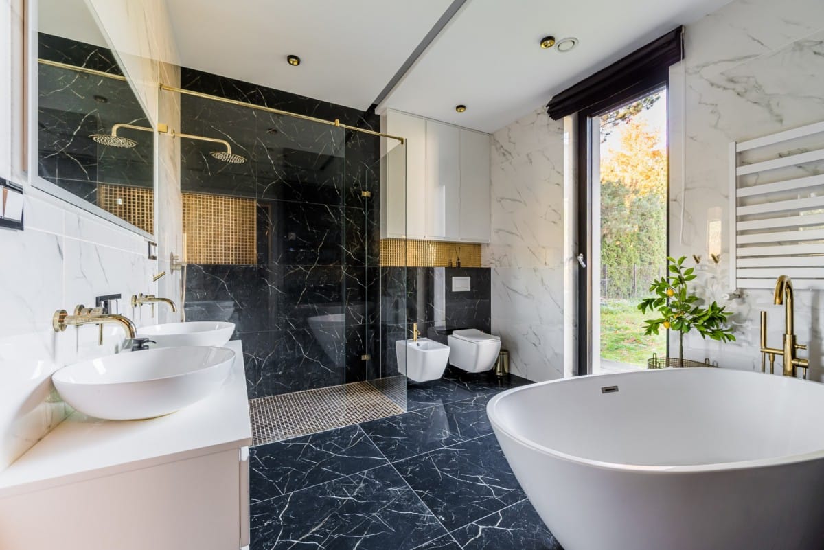 Dom 8 pokojowe na Sprzedaż