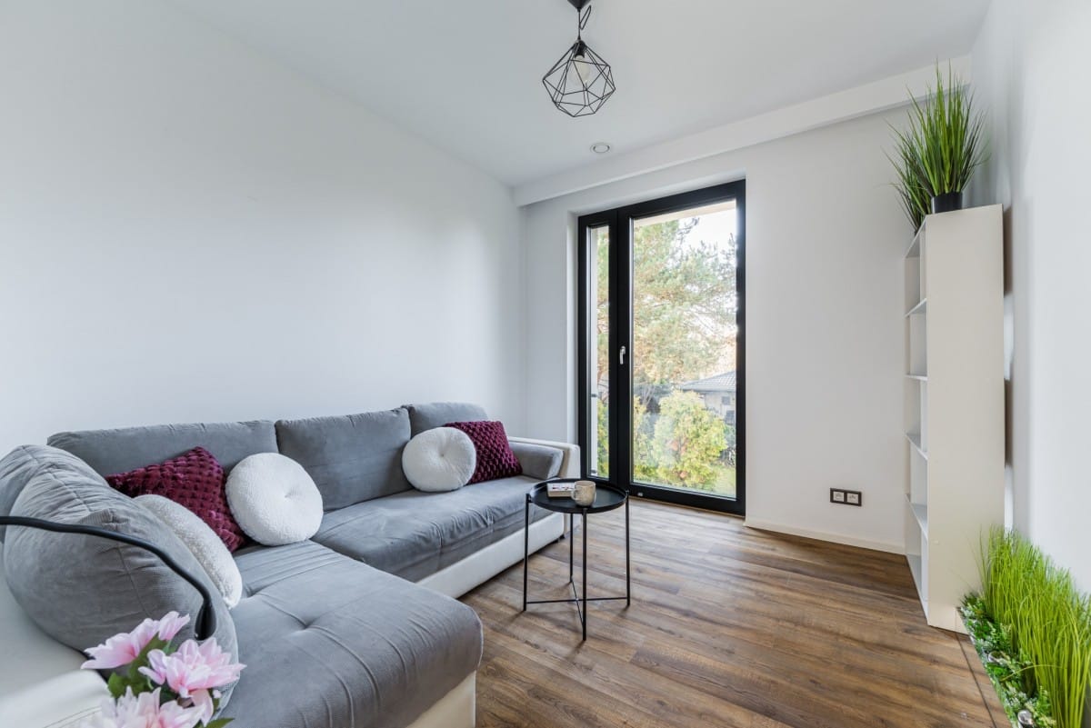 Dom 8 pokojowe na Sprzedaż