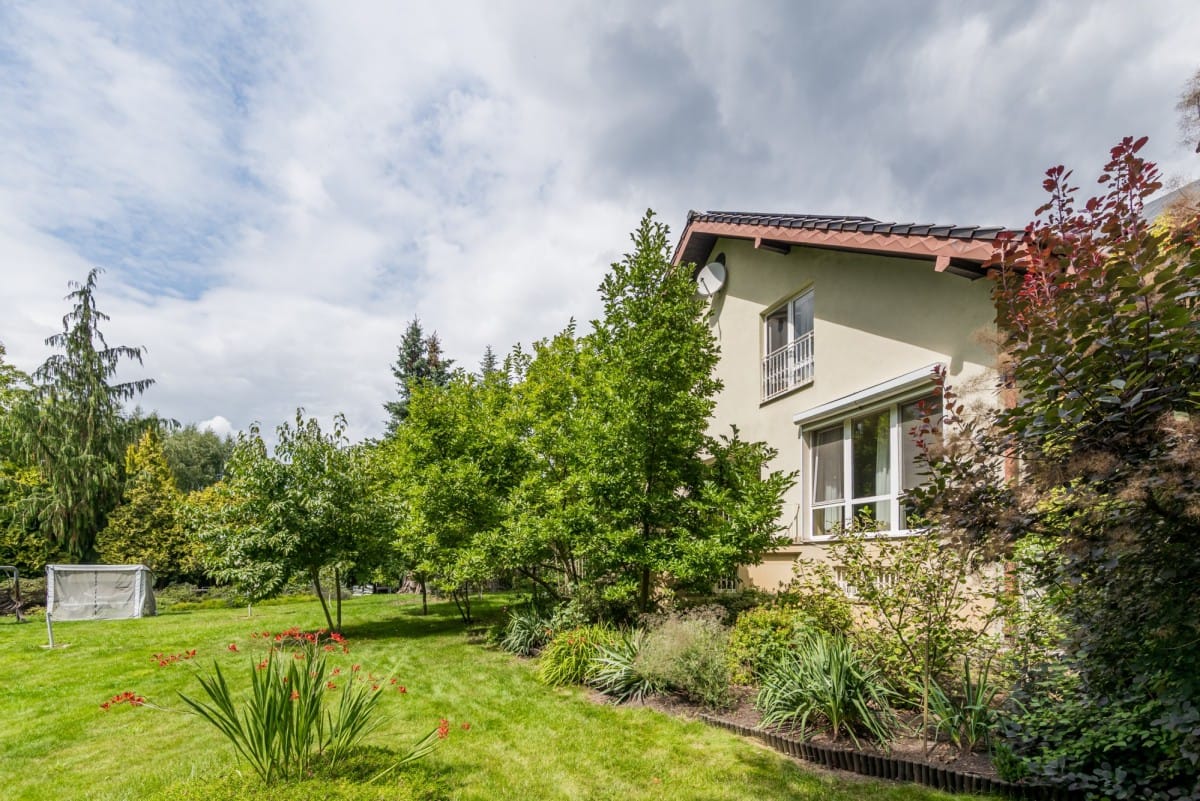 Dom 8 pokojowe na Sprzedaż