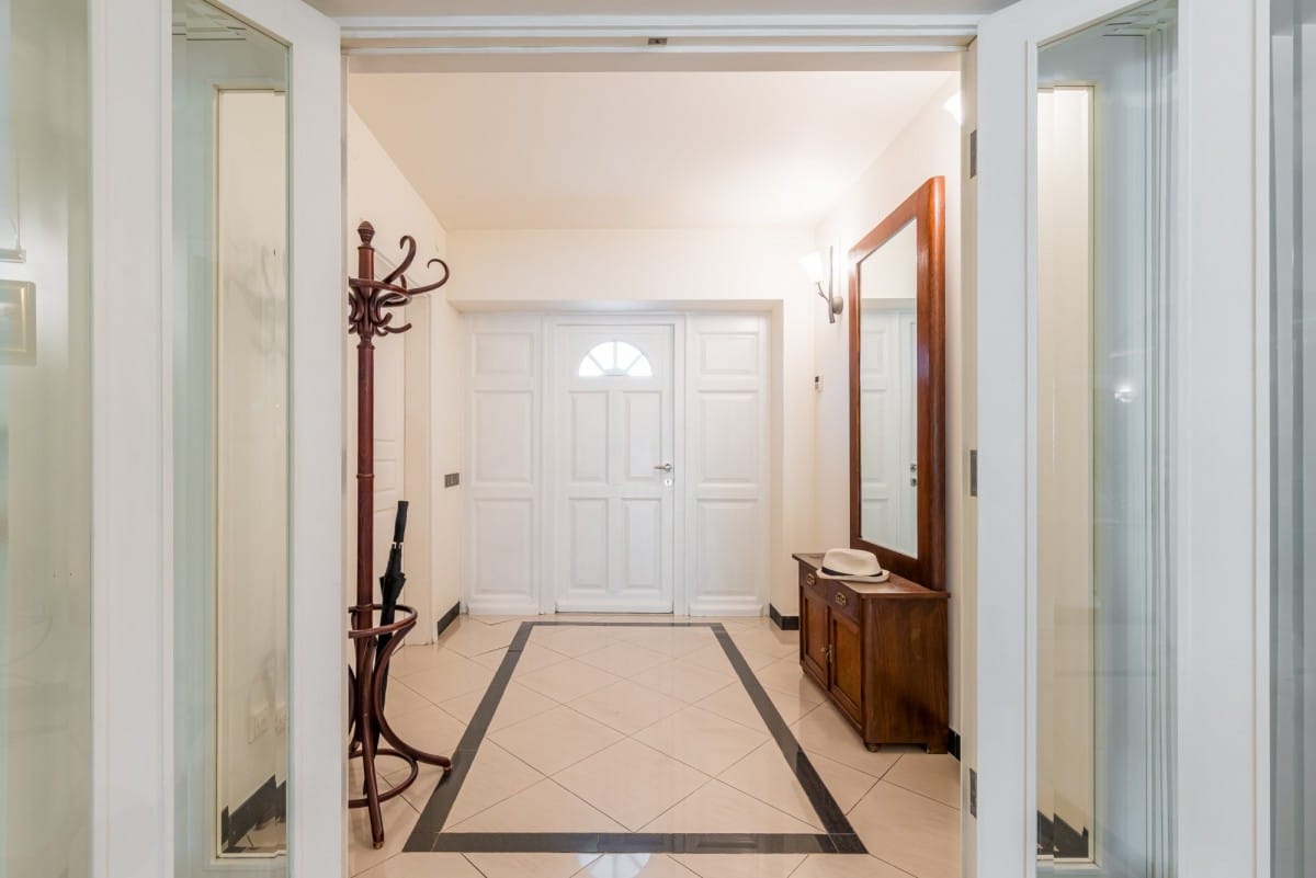 Dom 8 pokojowe na Sprzedaż