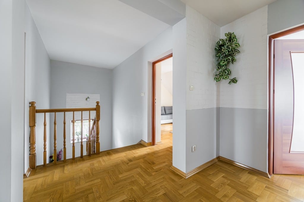 Dom 6 pokojowe na Sprzedaż