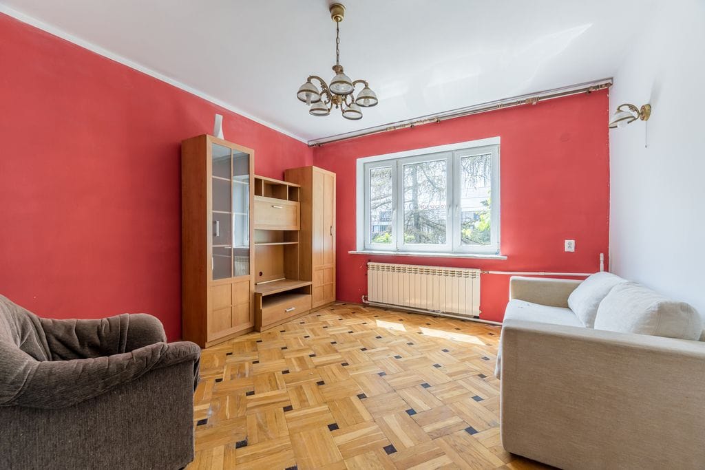 Dom 6 pokojowe na Sprzedaż
