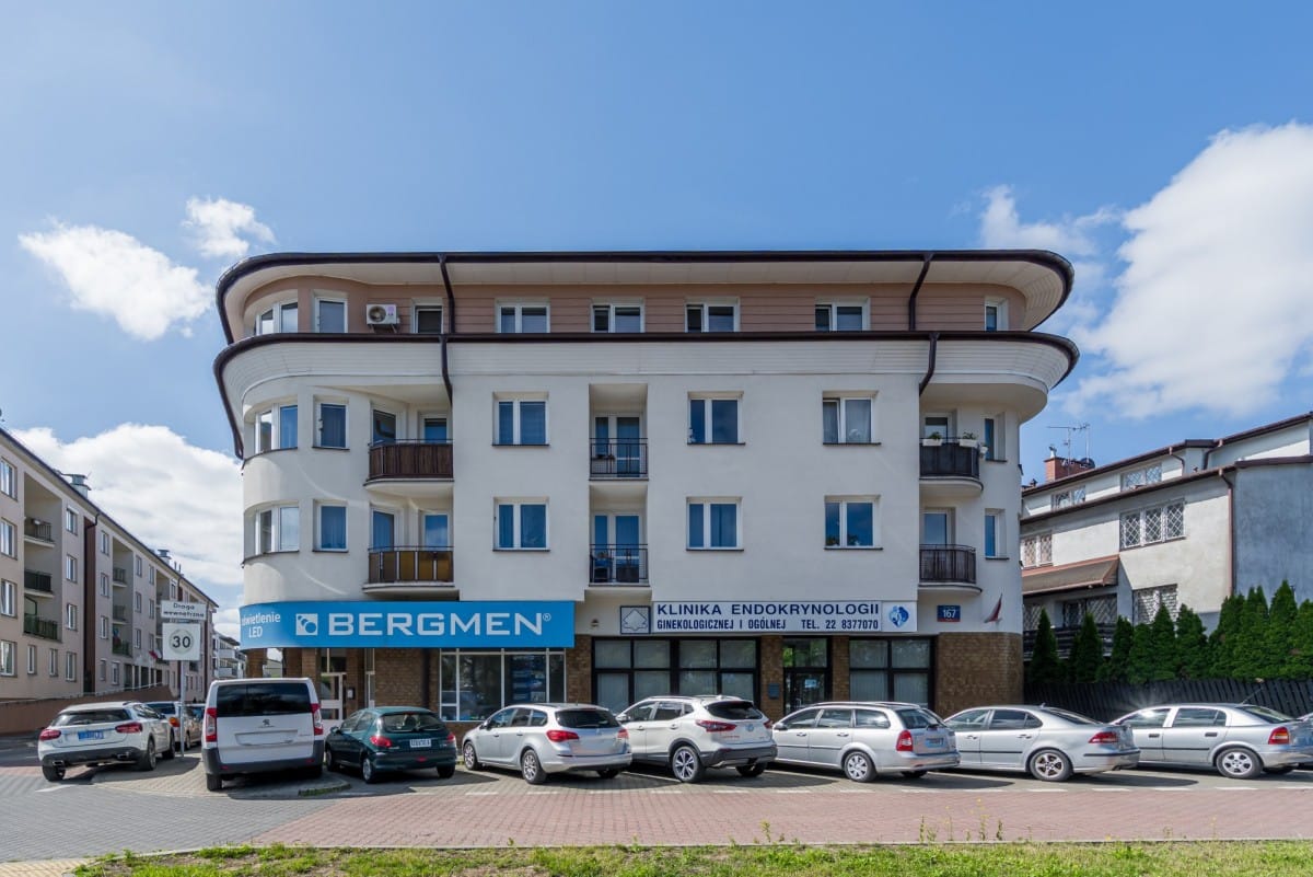 Lokal użytkowy  pokojowe na Sprzedaż