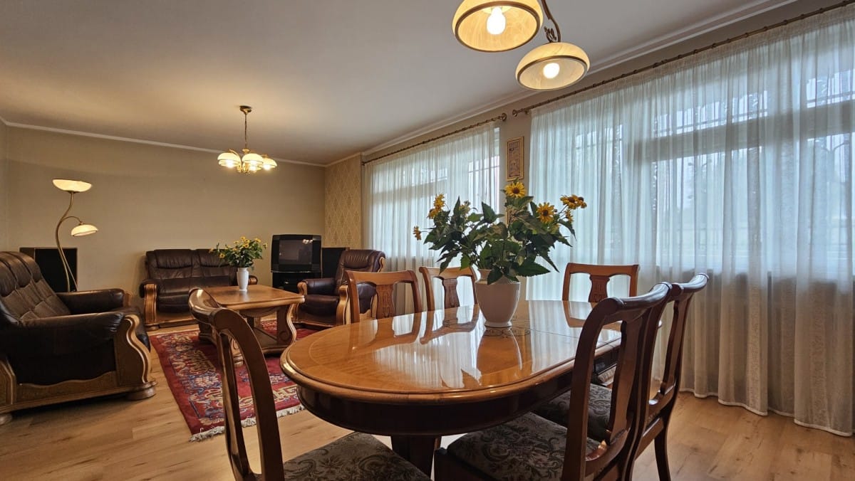 Dom 5 pokojowe na Sprzedaż