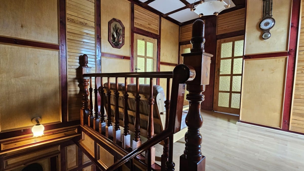 Dom 5 pokojowe na Sprzedaż