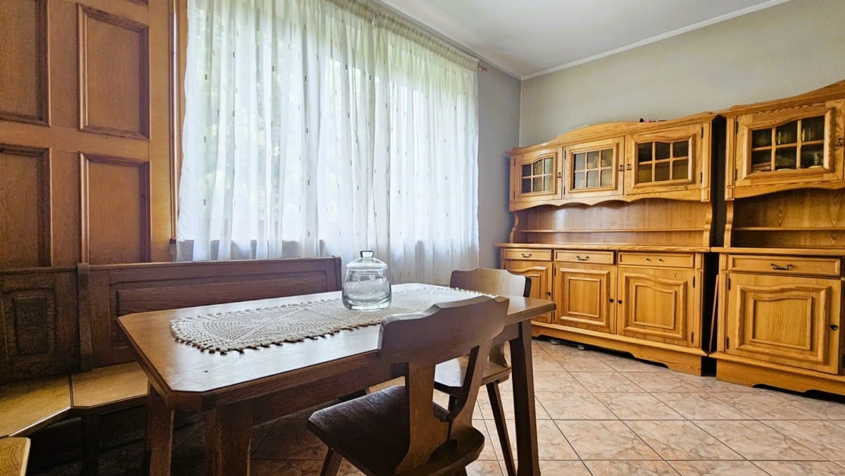 Dom 5 pokojowe na Sprzedaż