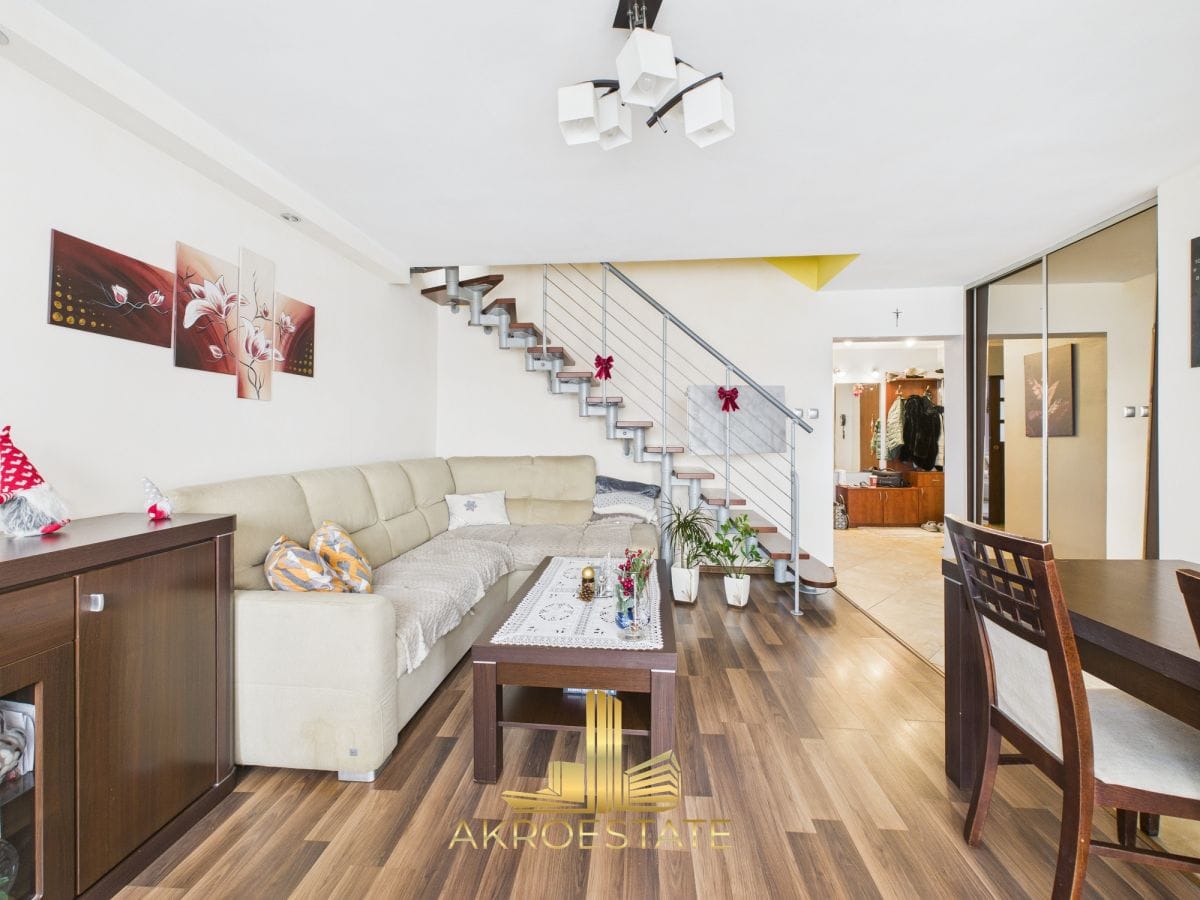 Mieszkanie 4 pokojowe na Sprzedaż