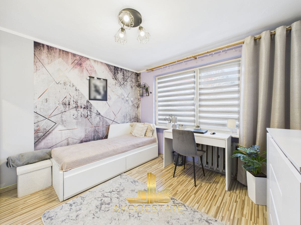 Mieszkanie 4 pokojowe na Sprzedaż