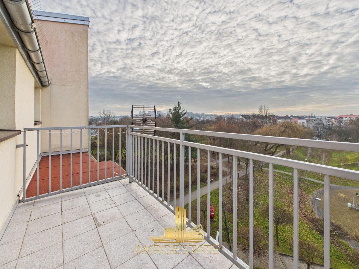 Mieszkanie 4 pokojowe na Sprzedaż