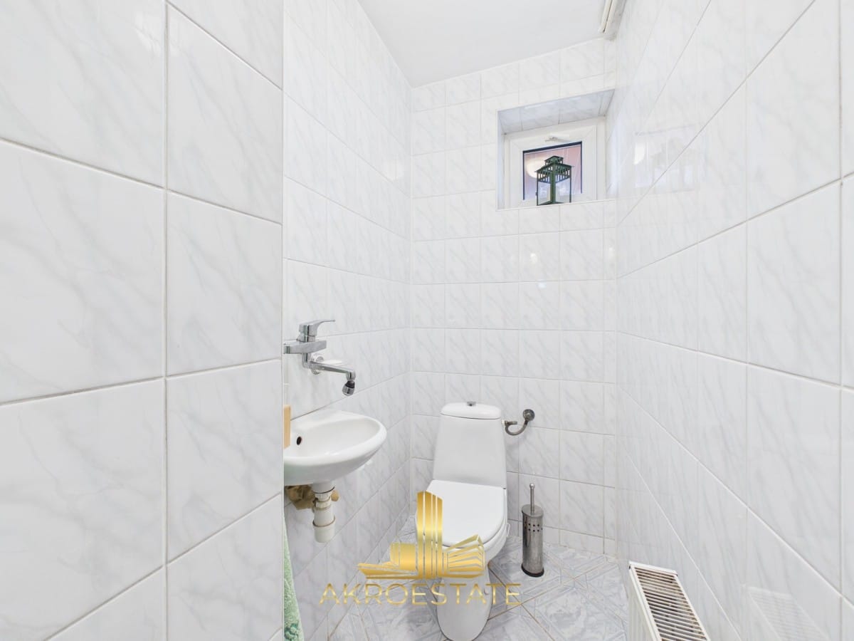 Dom 5 pokojowe na Sprzedaż