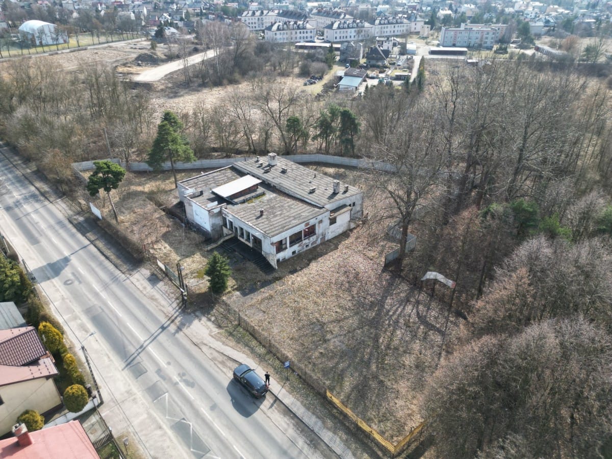 Lokal użytkowy  pokojowe na Sprzedaż