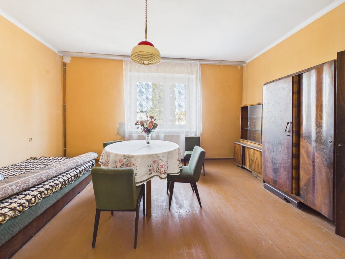 Dom 7 pokojowe na Sprzedaż