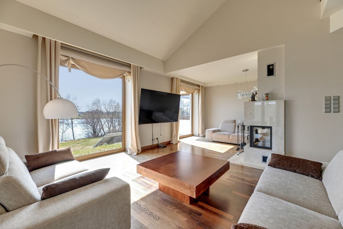 Dom 7 pokojowe na Sprzedaż