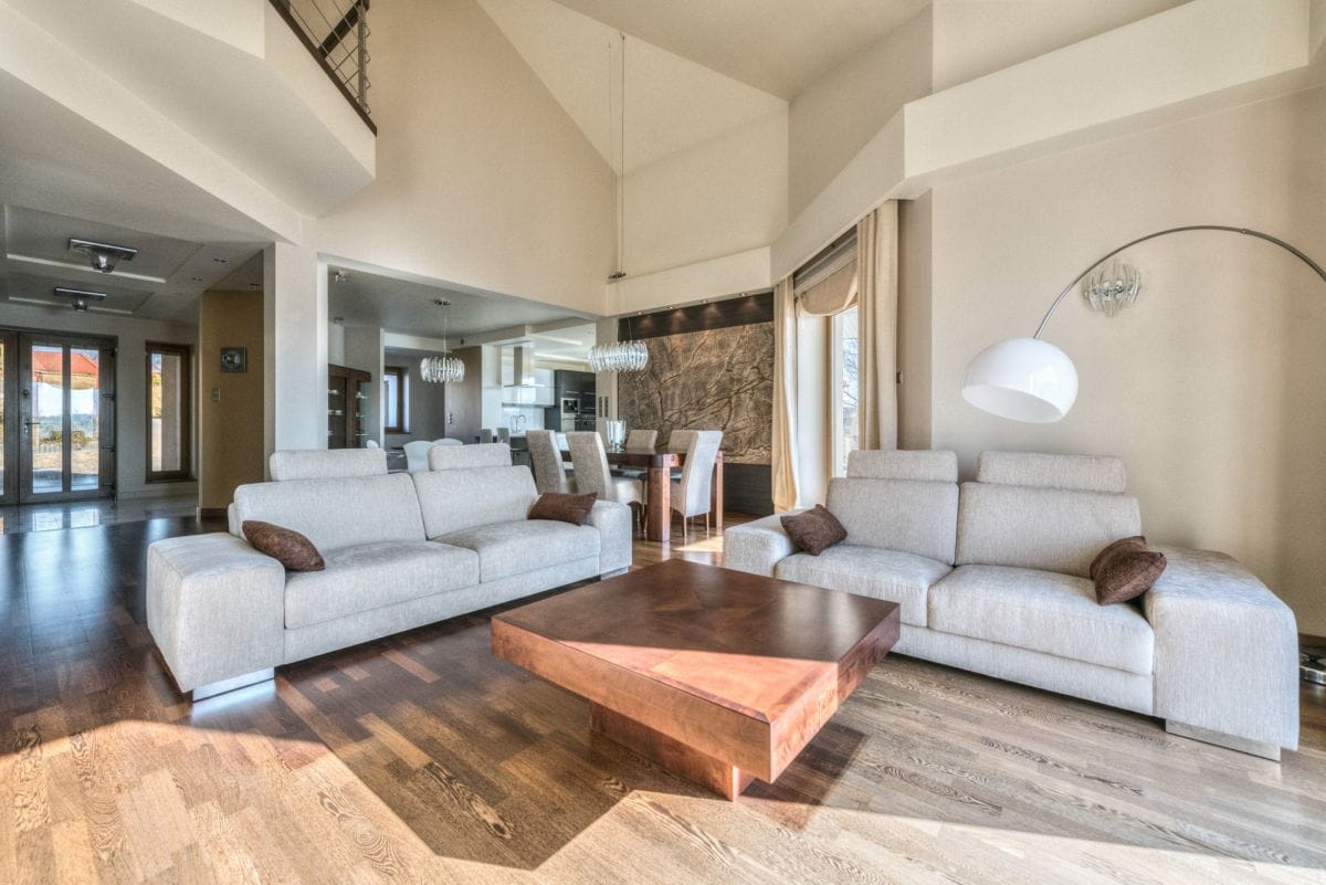 Dom 7 pokojowe na Sprzedaż