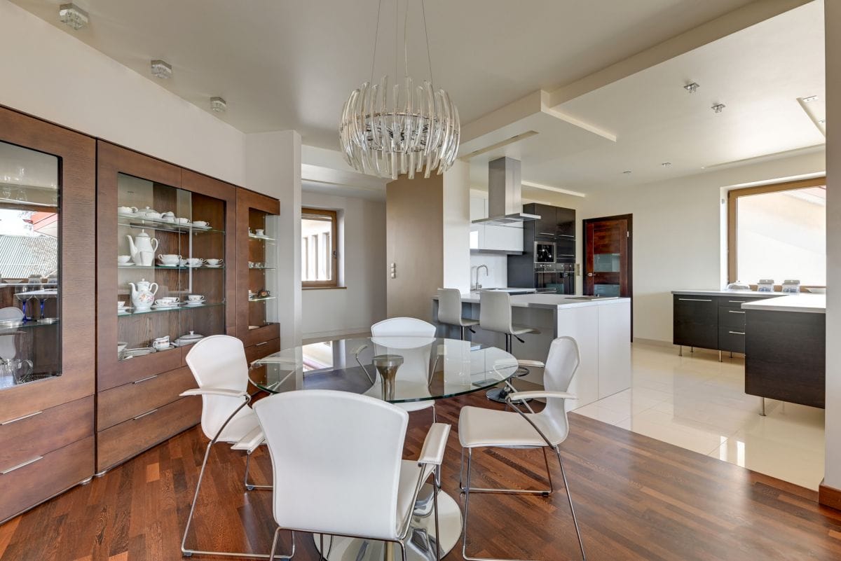 Dom 7 pokojowe na Sprzedaż