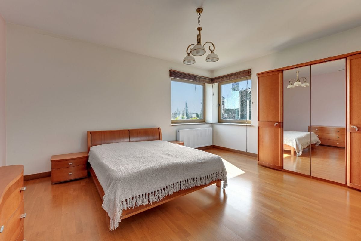 Dom 7 pokojowe na Sprzedaż