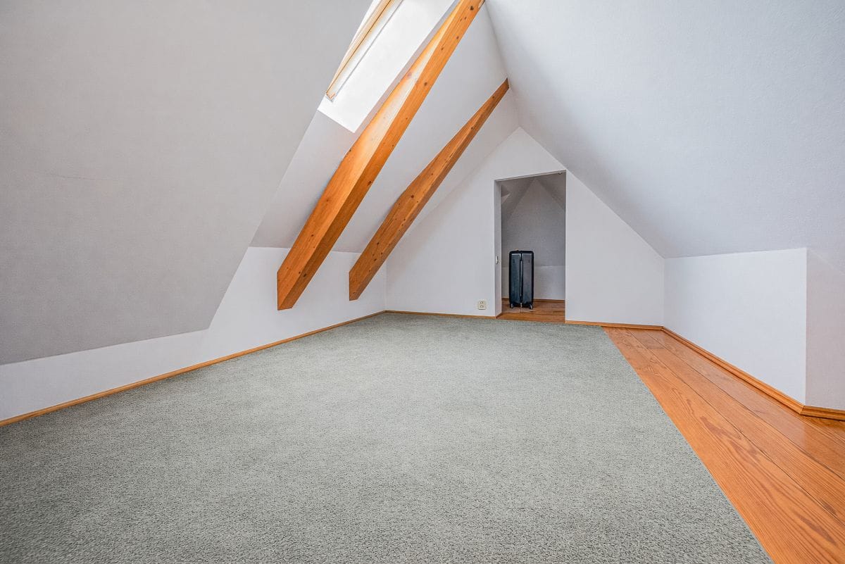 Dom 5 pokojowe na Sprzedaż