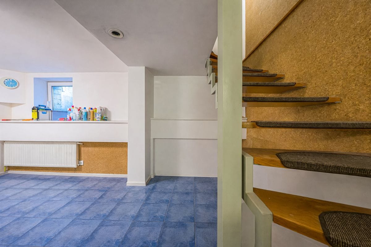 Dom 5 pokojowe na Sprzedaż