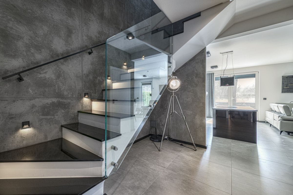 Dom 5 pokojowe na Sprzedaż