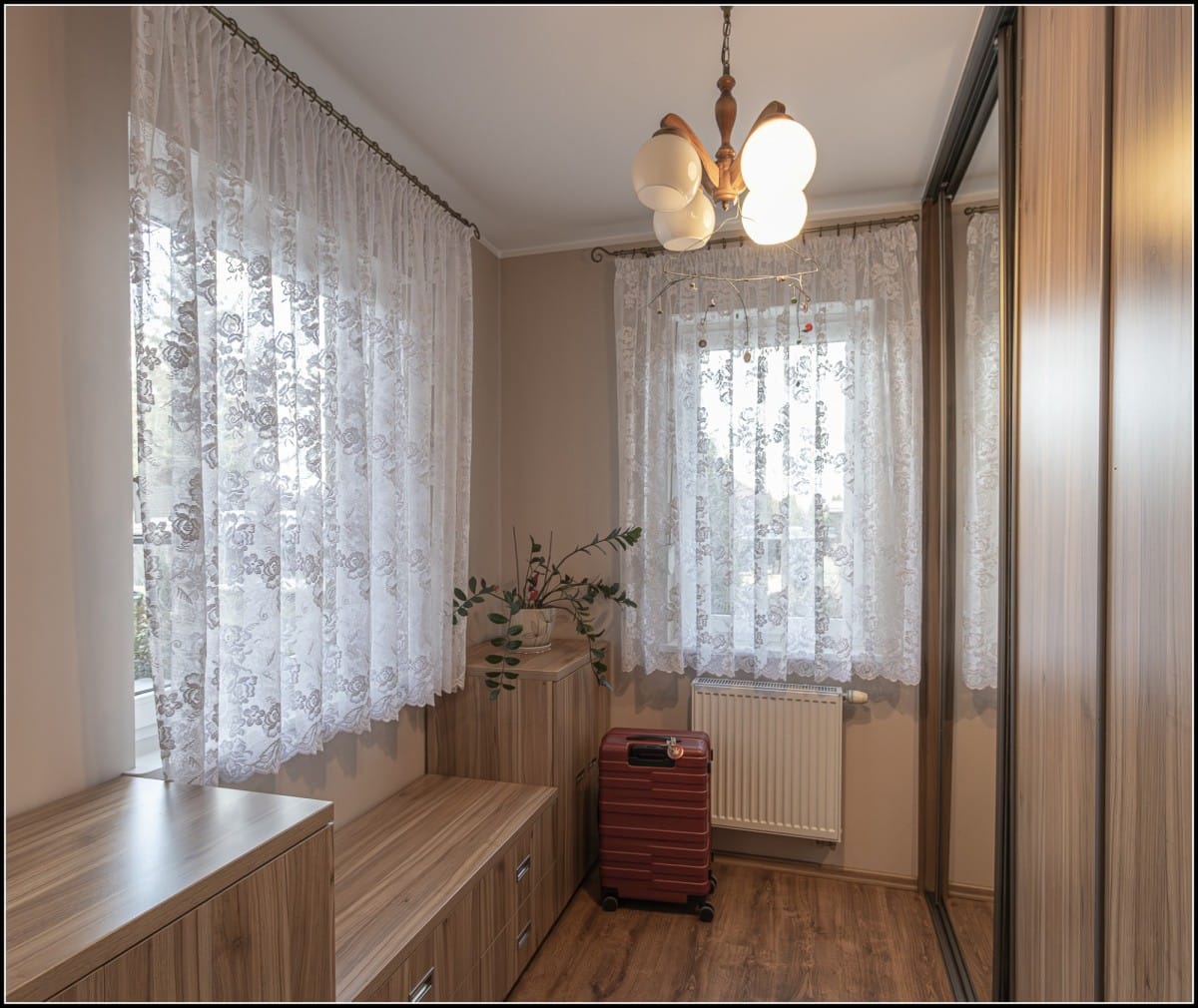 Dom 6 pokojowe na Sprzedaż